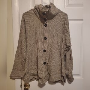 Striped Button-Up Shirt Lomg Sleeve